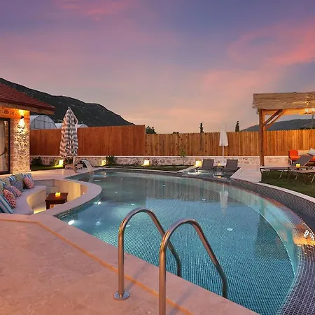 Saribelen Village Luxury - Private Pool And Hot Tub Villa Kalkan