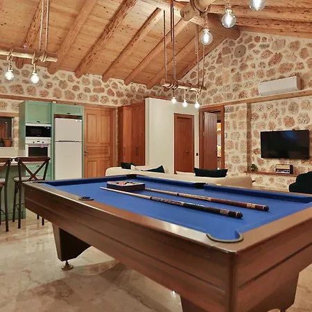 Villa Saribelen Village Luxury - Private Pool And Hot Tub