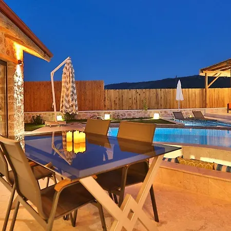 Villa Saribelen Village Luxury - Private Pool And Hot Tub Kalkan