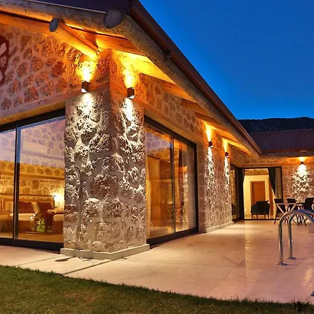 Villa Saribelen Village Luxury - Private Pool And Hot Tub *