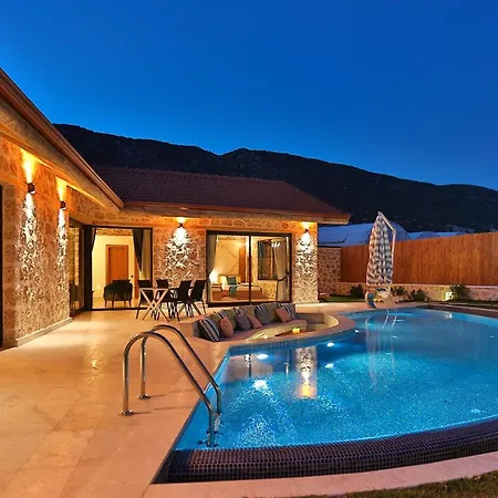 Saribelen Village Luxury - Private Pool And Hot Tub Kalkan
