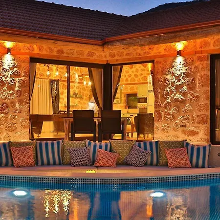 Saribelen Village Luxury - Private Pool And Hot Tub