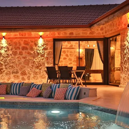 Saribelen Village Luxury - Private Pool And Hot Tub Villa Kalkan