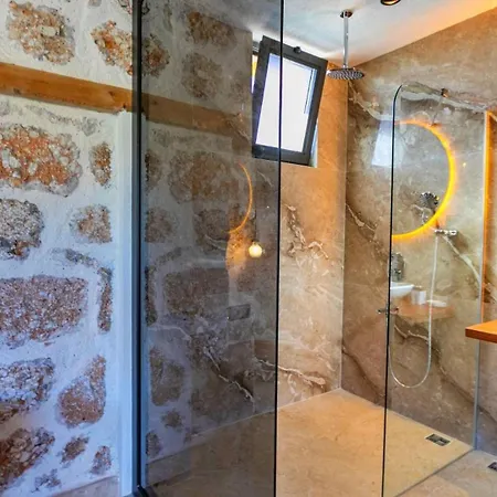 Villa Saribelen Village Luxury - Private Pool And Hot Tub Kalkan