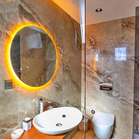 Saribelen Village Luxury - Private Pool And Hot Tub Kalkan