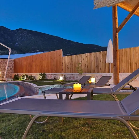 Villa Saribelen Village Luxury - Private Pool And Hot Tub