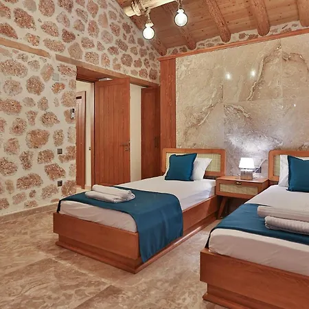 Saribelen Village Luxury - Private Pool And Hot Tub 칼칸